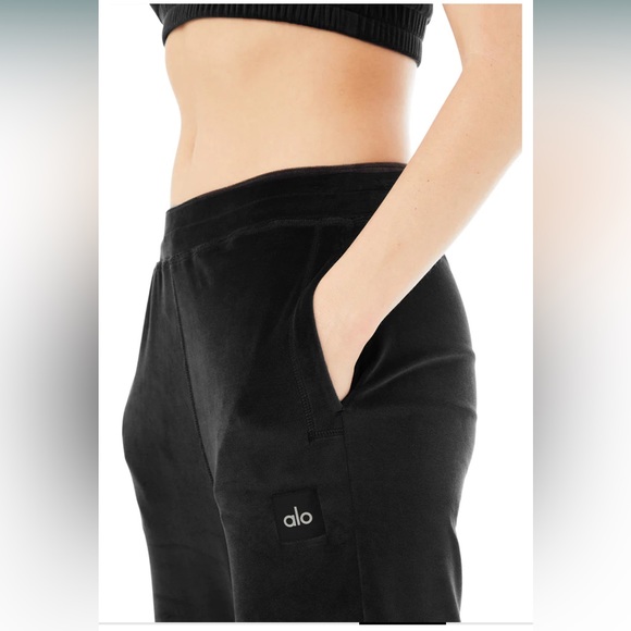 Alo pants - Picture 2 of 4